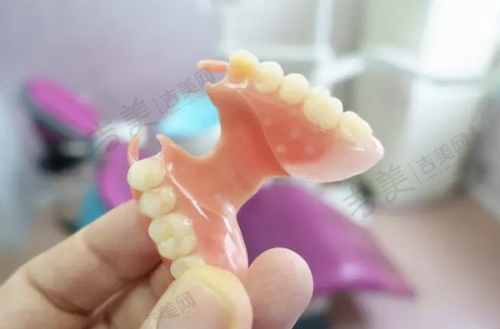全瓷牙危害之崩瓷问题要当心