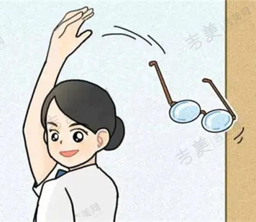 宜昌市中 心人民医院近视眼矫正术术后半年实例：视力修复情况