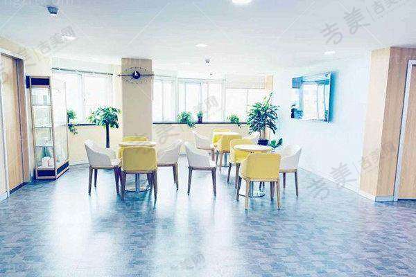 温岭爱尔眼科医院价格表